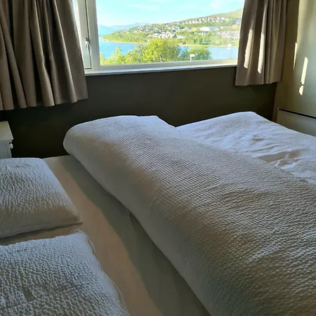 Moderne Toppleilighet, *